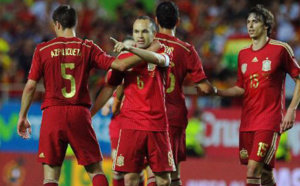 Les Pays-Bas démolissent l'Espagne (5-1), victoire pour le Mexique et le Chili