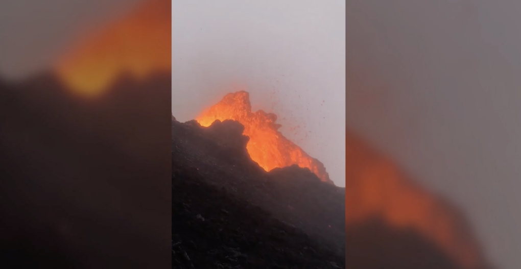 Une vidéo exceptionnelle du volcan qui se donne en spectacle 