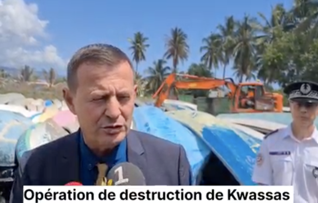 Mayotte : Plus de 200 kwassas détruits à la pelleteuse 