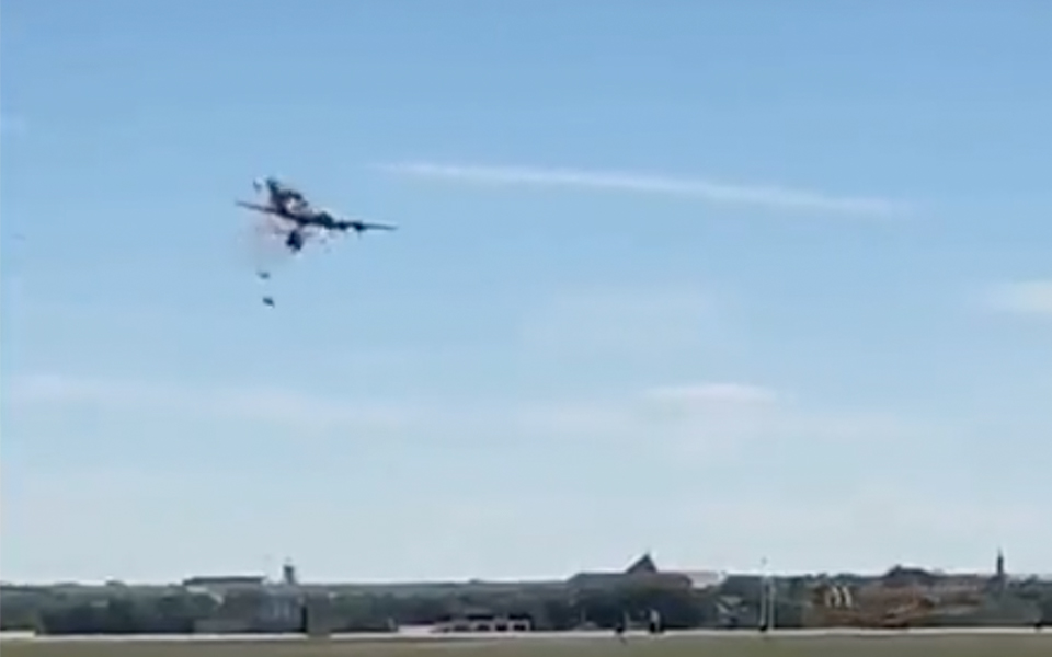 Vidéo - Deux avions se percutent lors d’un meeting aérien à Dallas