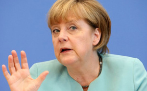 Ukraine: Angela Merkel n'exclut pas de nouvelles sanctions à l'encontre de Moscou