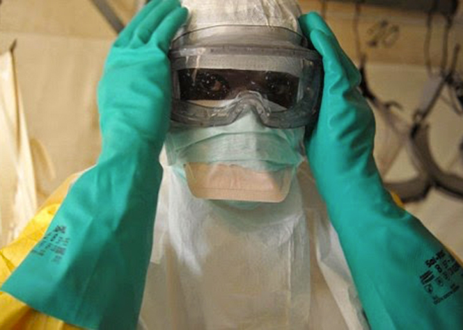 Une infirmière infectée par le virus Ebola en Espagne, première contamination hors d'Afrique