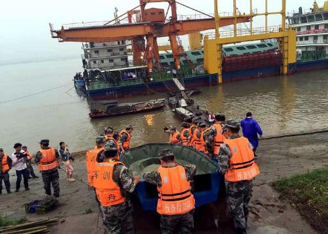 Chine : Naufrage d'un bateau avec 450 passagers à son bord