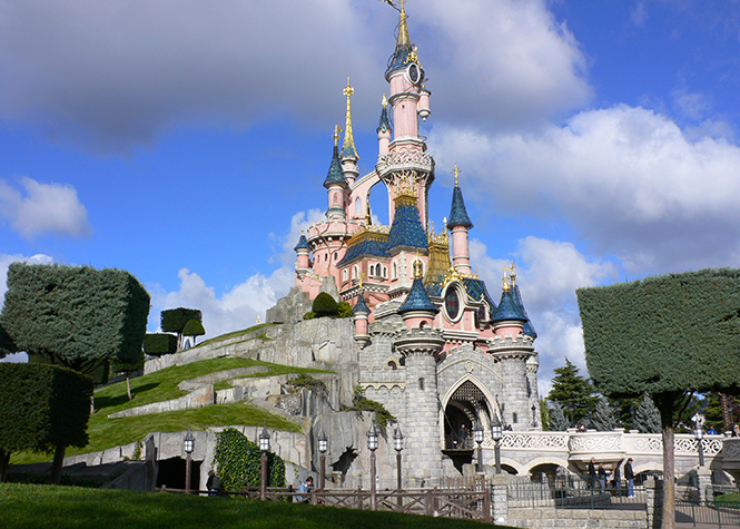 Disneyland Paris recrute à La Réunion