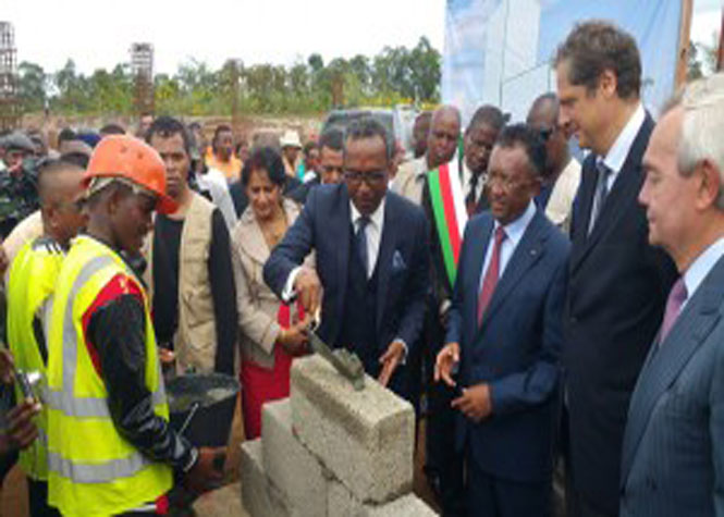 Madagascar : Pose de la première pierre d'une usine bâtie par le leader mondial des parfums