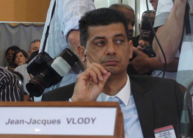 Jean Jacques Vlody demande la rénovation et la valorisation des Thermes de Cilaos
