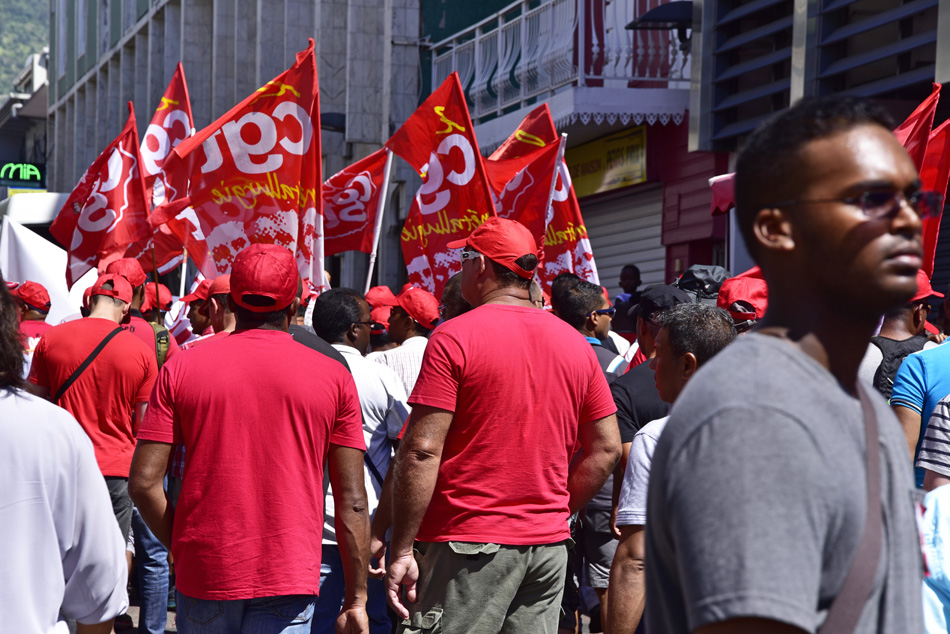 Le projet de loi El Khomri mobilise des milliers de manifestants