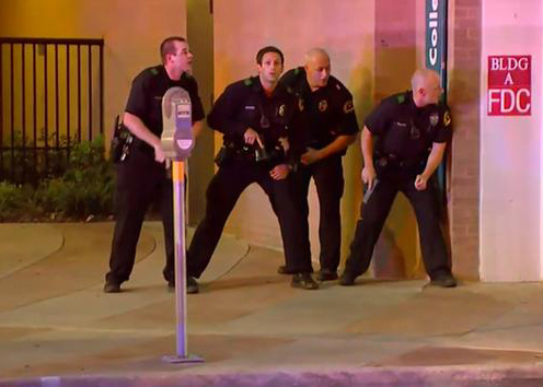 (Réactualisé) Dallas : Cinq policiers abattus par deux snipers