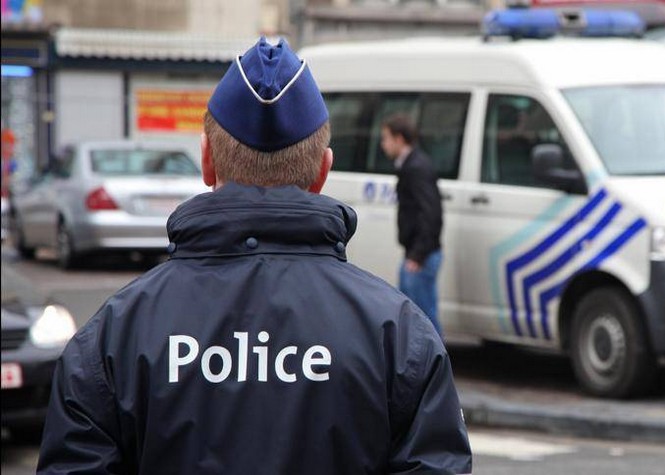 Belgique: 2 policières agressées à la machette par un assaillant criant "Allahu Akbar"
