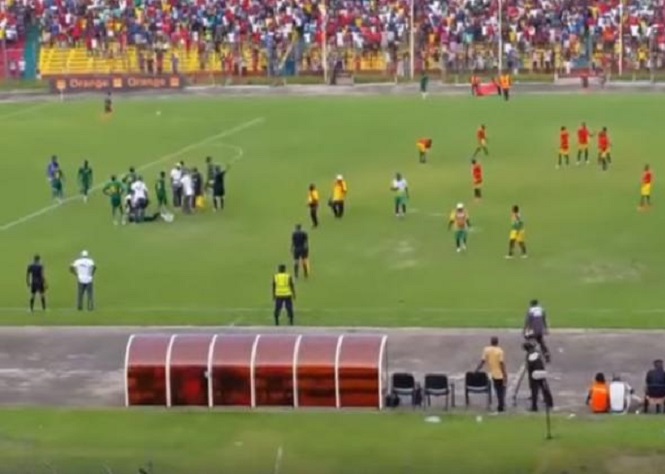 Football : Les Guinéens stoppent le match pour chercher des grigris