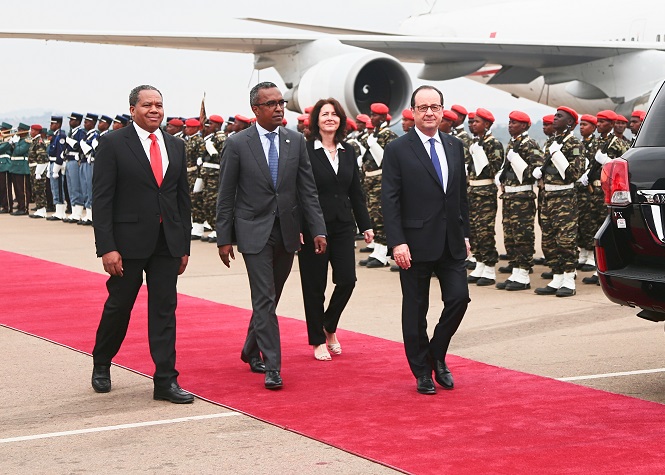 Sommet de la Francophonie: François Hollande est arrivé à Madagascar