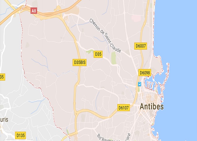 Antibes: Un homme de 71 ans tue son voisin pour une place de parking