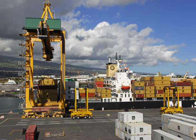 Le port de La Réunion, c'est 4330 emplois et 2 miliards d'euros de chiffre d'affaires