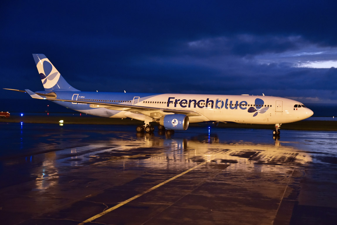 [RETOUR IMAGES] French Blue: Le premier vol Paris-Réunion