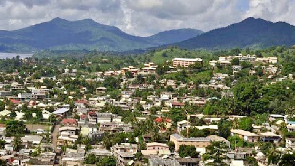 Mayotte: Des milliers de salariés privés de salaire