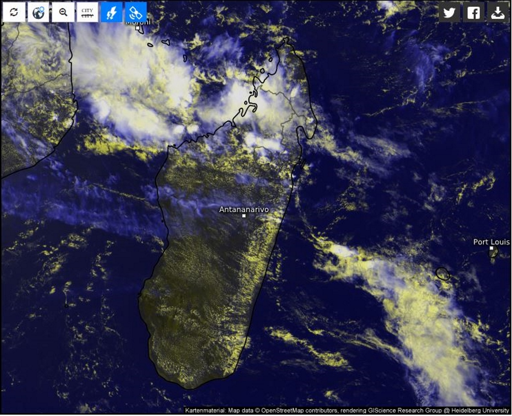 Cliquez sur l'image.Instabilité entre Mada et la Réunion. Notez une zone d'instabilité marquée au sud des Comores.