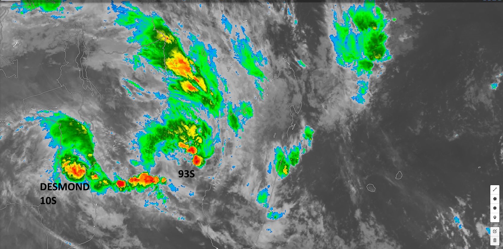 Sur notre zone ce sont DESMOND(10S) et 93S qui retiennent notre attention sans négliger les orages et inondations sur certaines parties de la Grande Ile. Photo satellite de 8h.