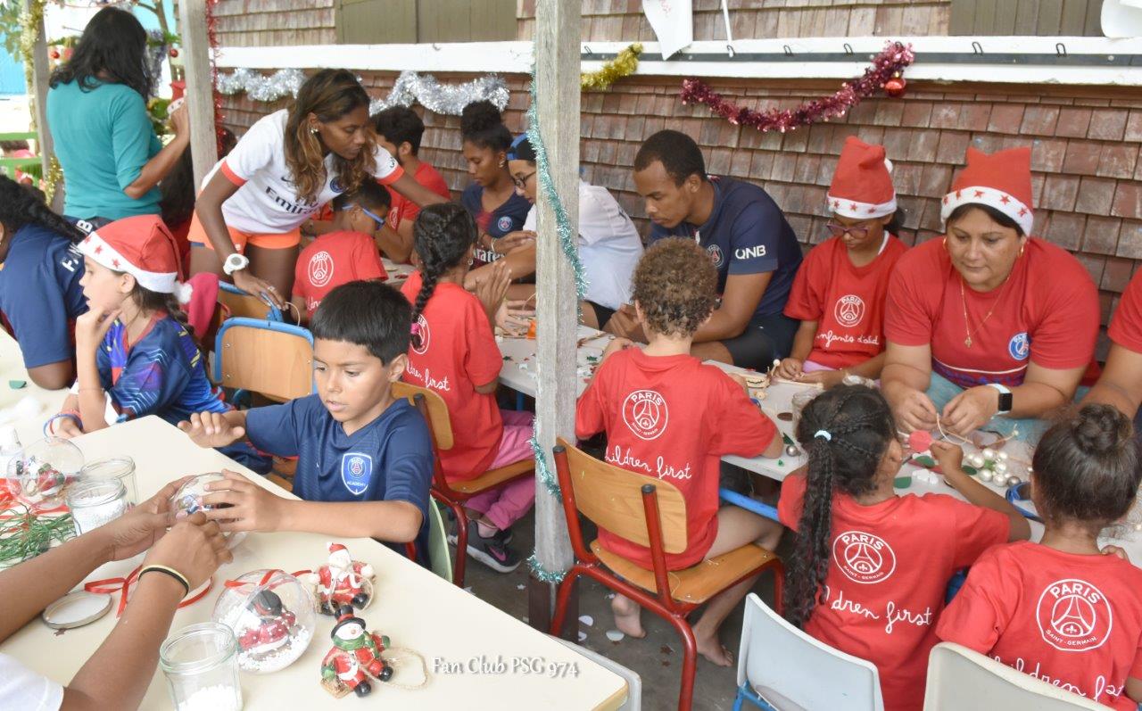 📷 Succès pour l'opération piscine à Mafate grâce au fan club du PSG