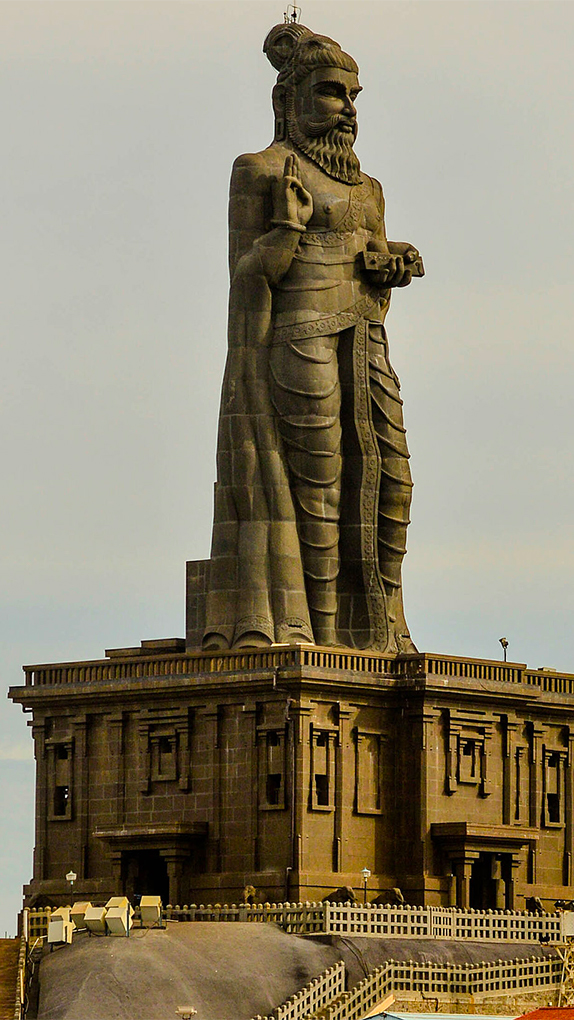 La statue géante de Thiruvalluvar dans l'extrême sud de l'Inde