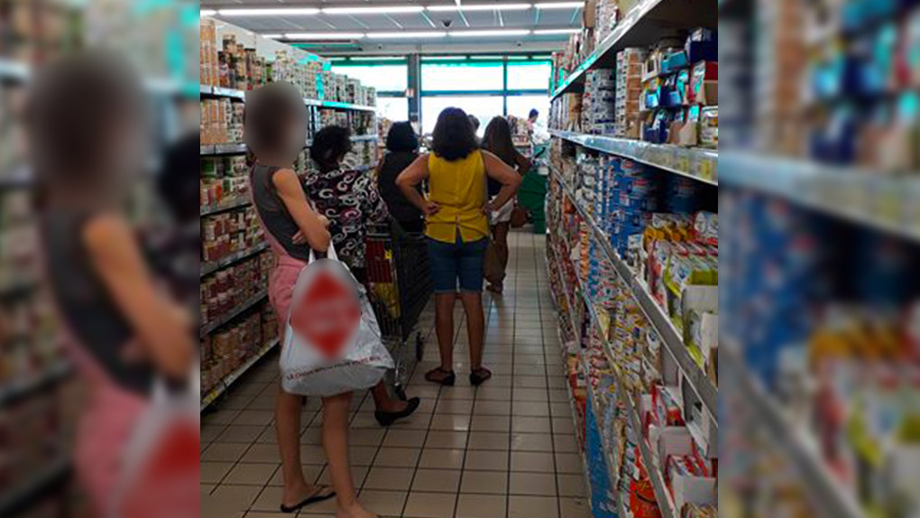 Des supermarchés ne prennent toujours pas assez de précautions