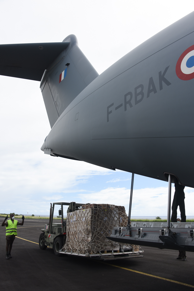 15 tonnes de fret transportés vers Mayotte grâce à l'A400M
