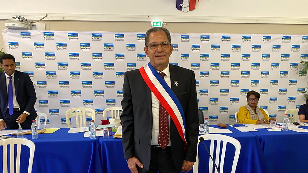 Richard Nirlo Investi Maire De Sainte Marie
