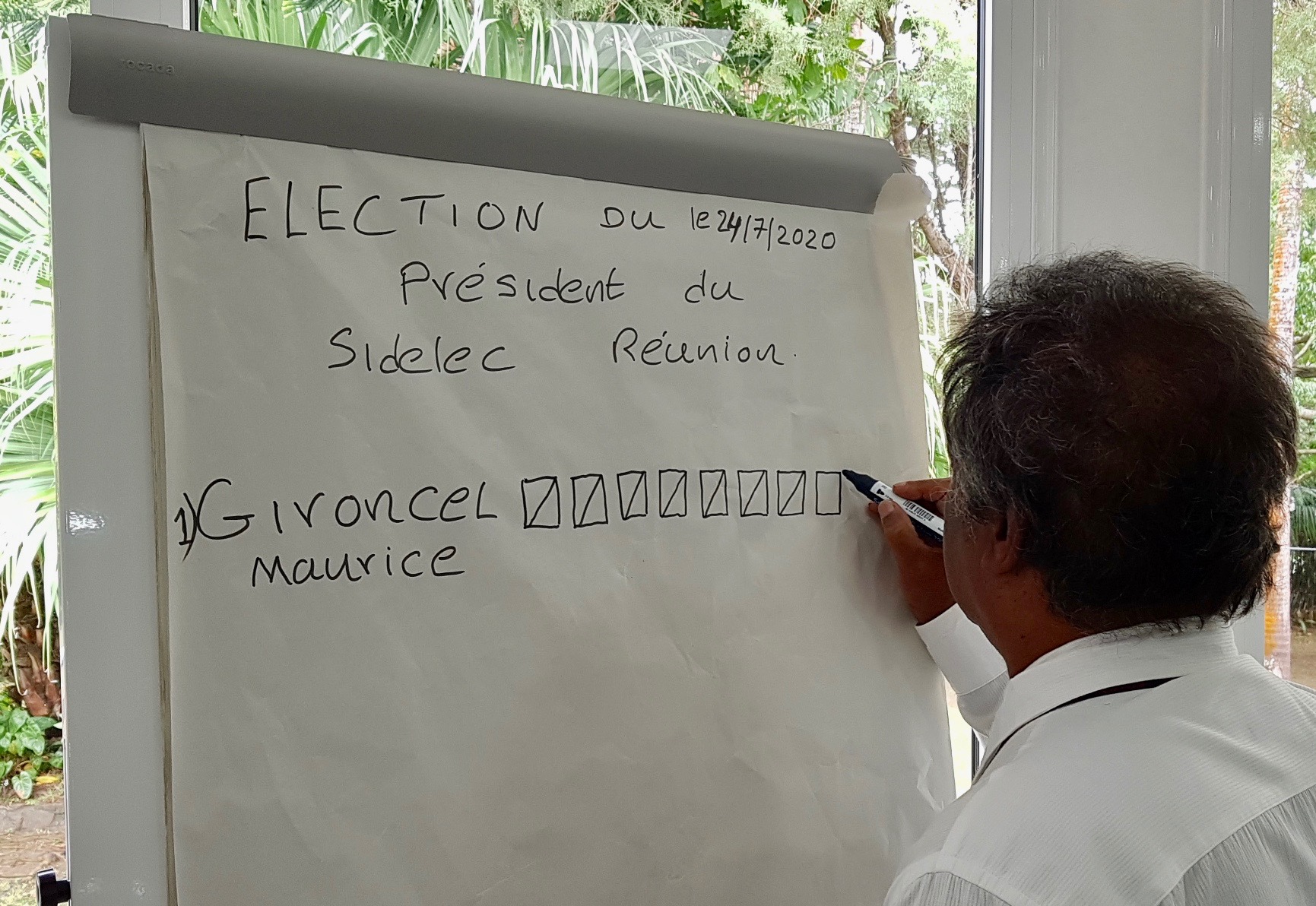 Maurice Gironcel réélu à la présidence du Sidélec avec 100% des voix