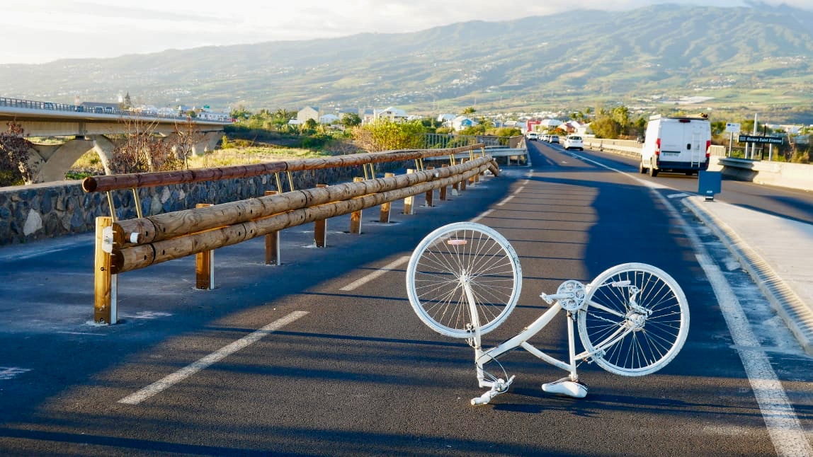 Extinction Rébellion met en exergue la dangerosité des routes pour les cyclistes