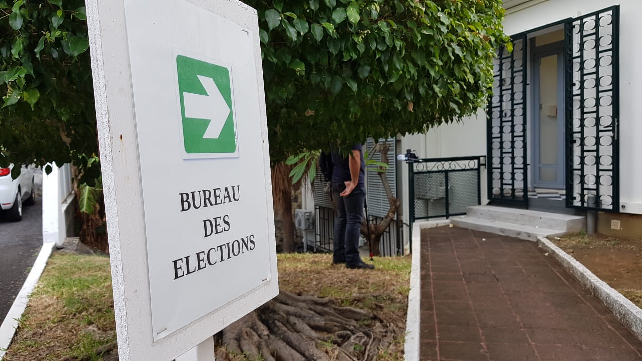 Le conseil des ministres approuve le report des élections régionales et départementales à juin 2021