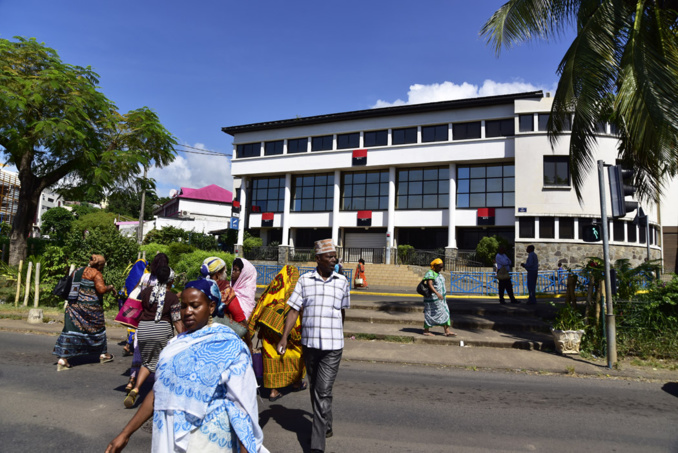 Covid: Le ministère des Armées déploie 14 soignants militaires supplémentaires à Mayotte