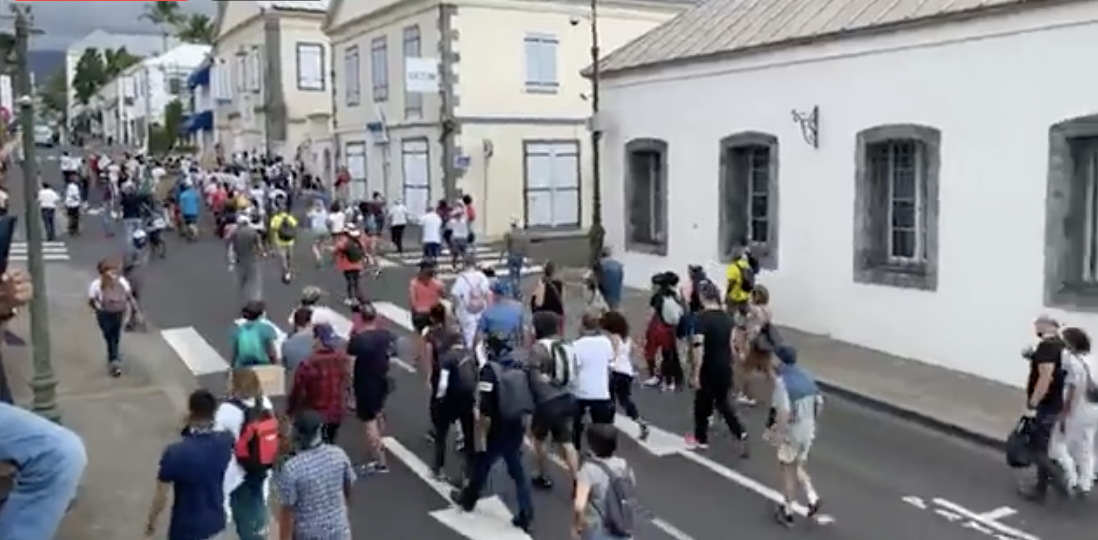 Vidéo - Les manifestants anti pass de retour dans les rues de Saint-Denis