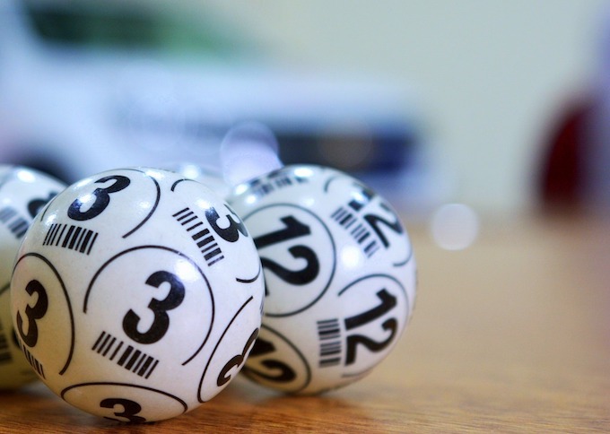 Insolite : "Forcé" à jouer par sa femme, un joueur remporte 2,4 millions au Lotto du Missouri
