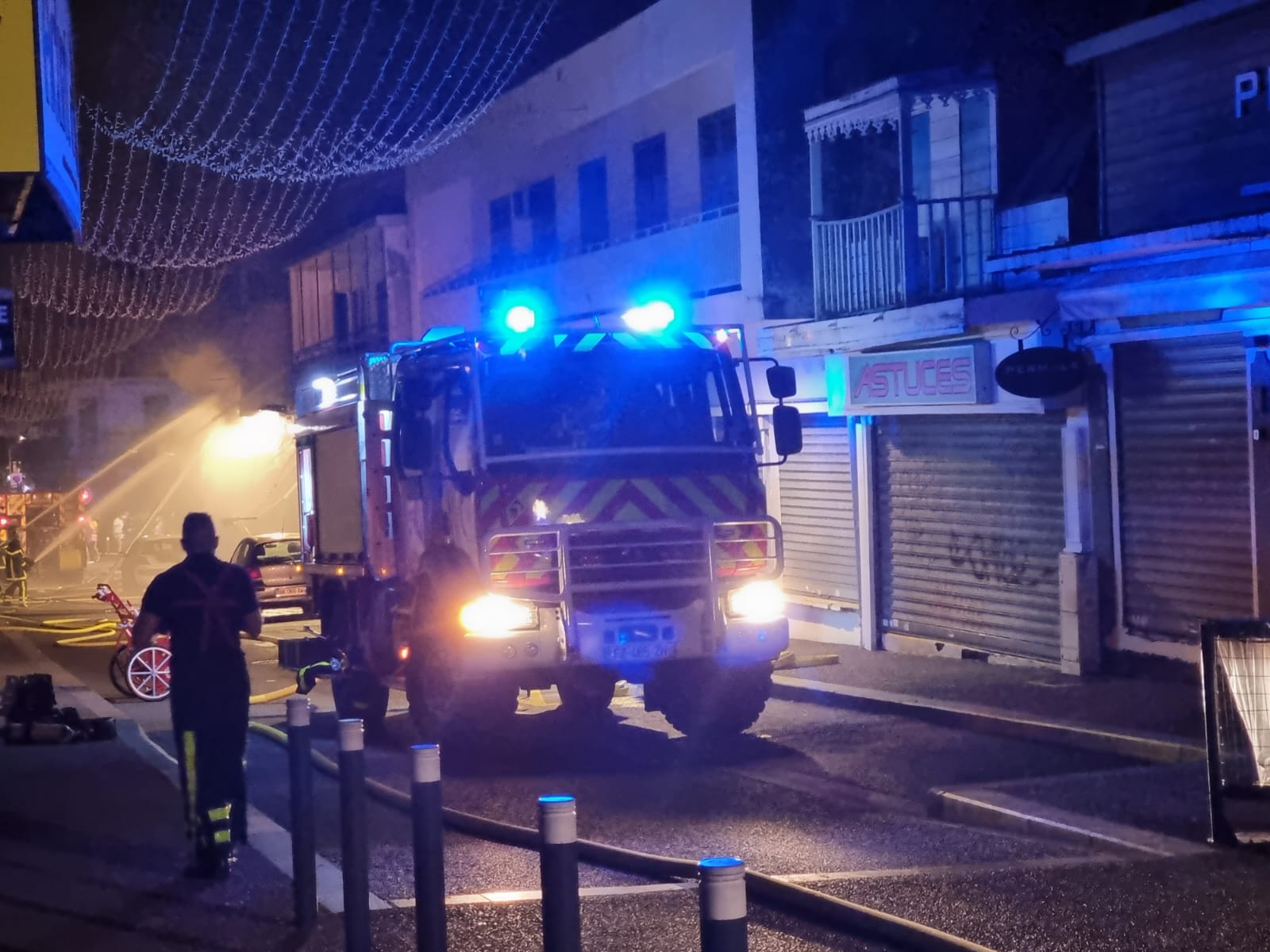 Le magasin de maroquinerie situé entre Jeff de Bruges et Mado, rue Pasteur, a été ravagé