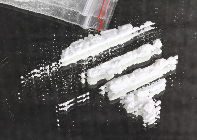 Deux Parisiens ingèrent près d'un kilo de cocaïne qu'ils tentent de faire entrer à La Réunion