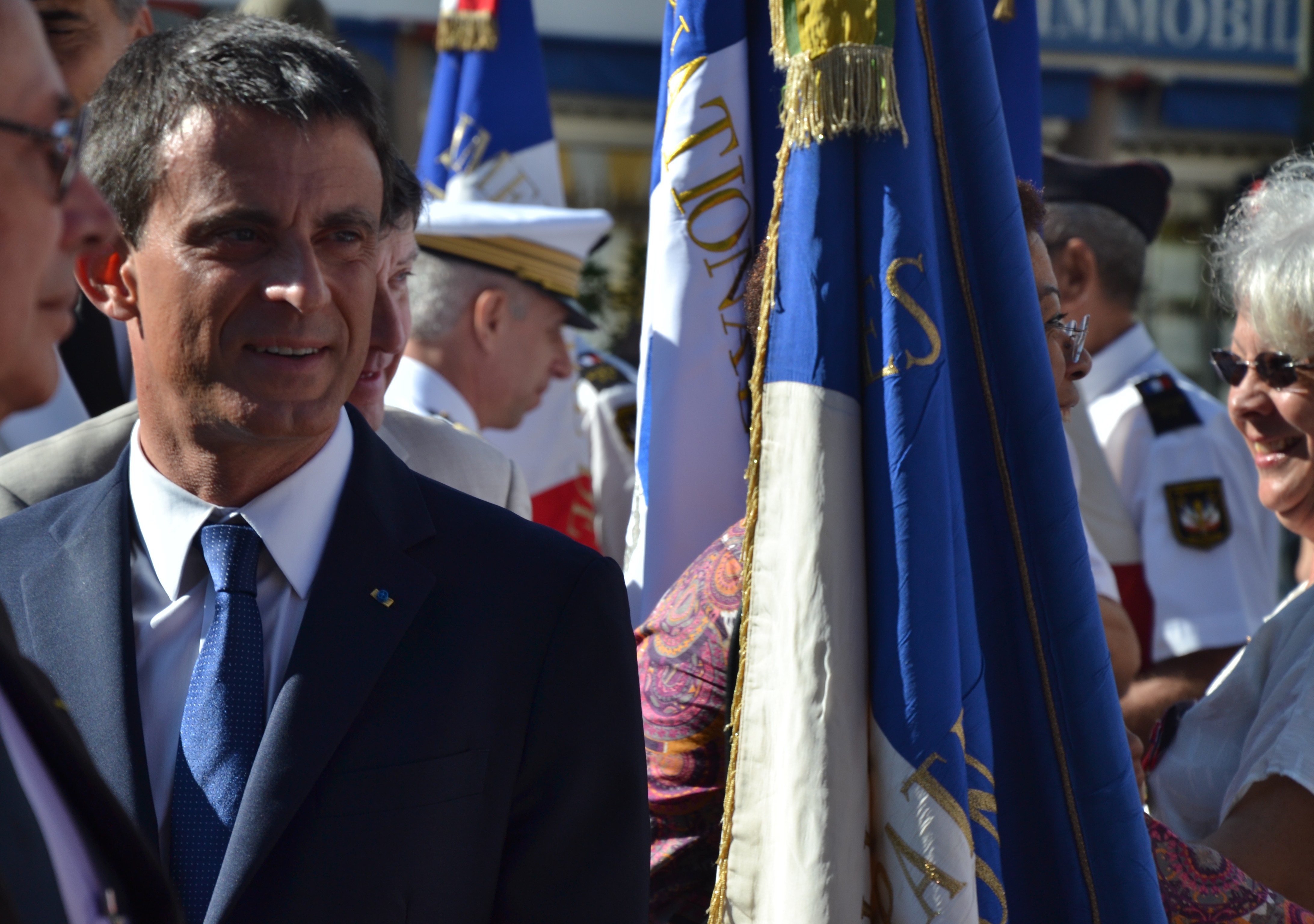 Manuel Valls : "L'Etat est aussi là pour La Réunion"