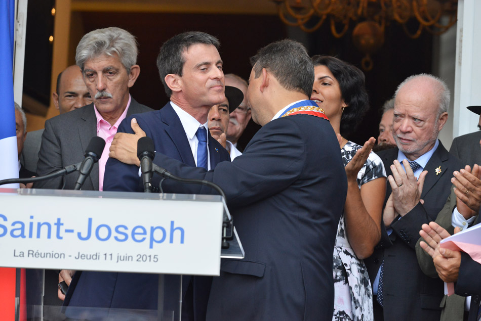 "Manuel Valls si ti aime a moin sort la mairie vien’ embrasse a moin!"