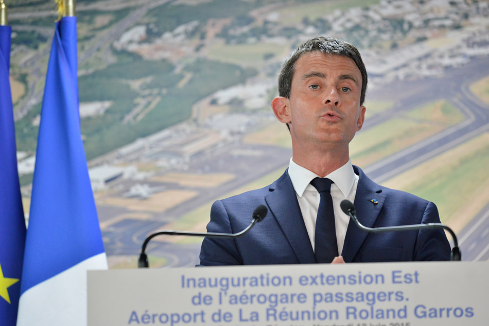 Retour en images sur le discours de Manuel Valls à Gillot avant son départ pour Mayotte