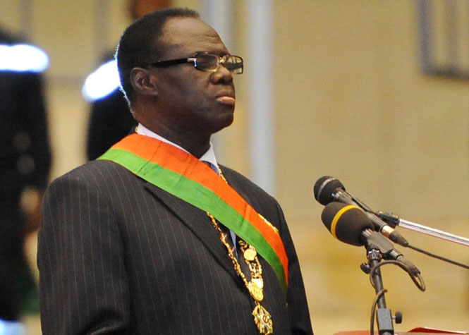 Burkina : Le président de la transition Michel Kafando reprend les rênes du pays