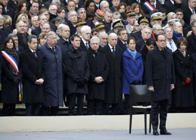 Hommage national aux Invalides aux victimes des attentats de Paris, le discours de François Hollande