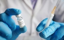 Covid-19 : les cas repartent à la hausse, faut-il avancer la campagne de vaccination ?