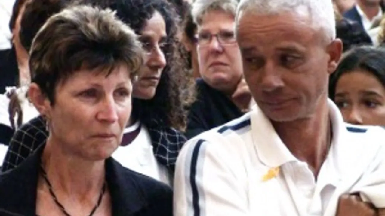 1043581-1315302