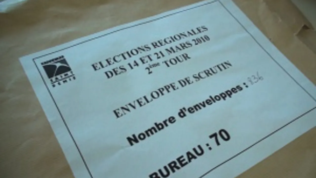 1956410-2692555