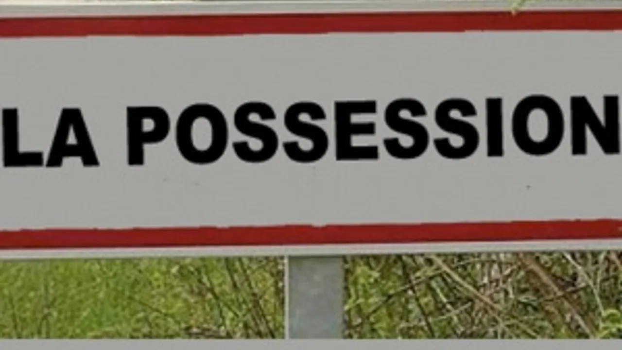 1956828-2693196