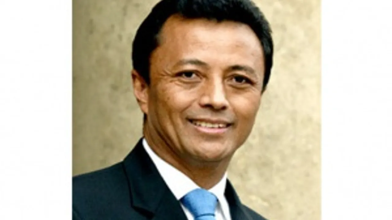 1979114-2728892