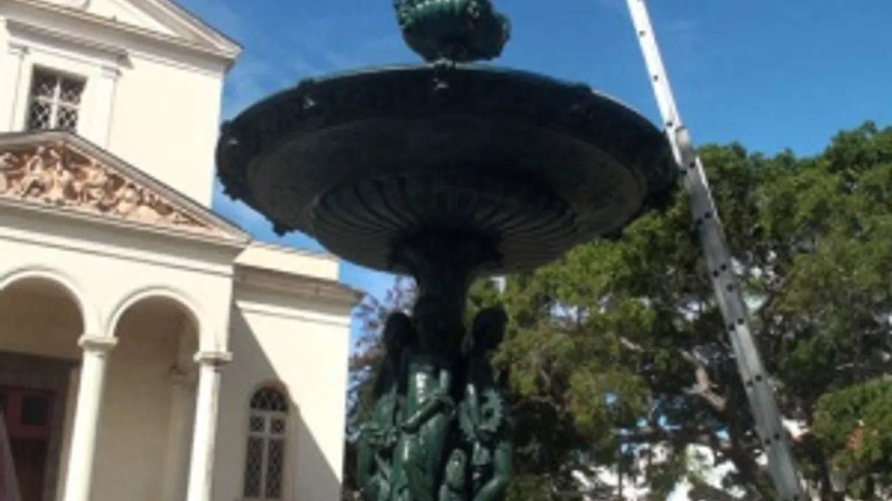 2357081-3299263