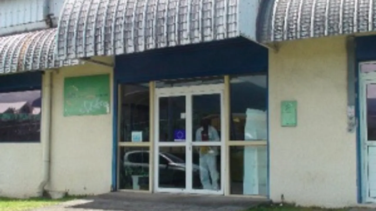 2468444-3466934