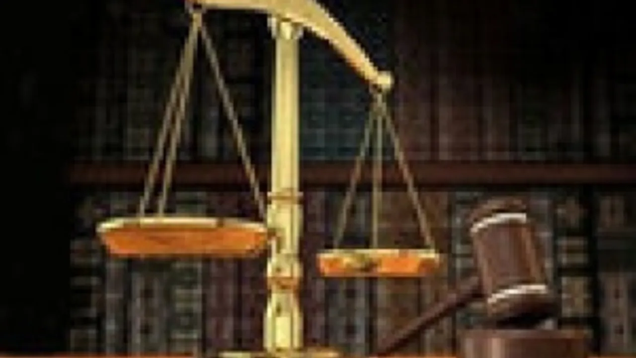 2477434-3480863