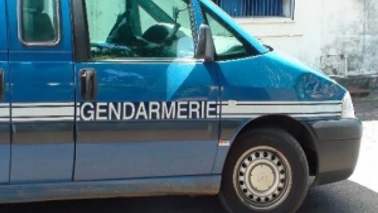 3599705-5210778