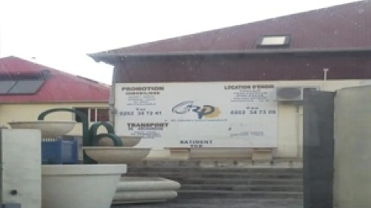 5830765-8693830