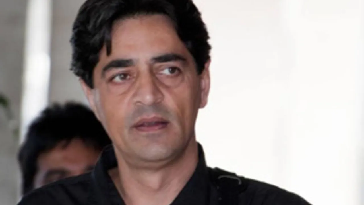 6440972-9715124